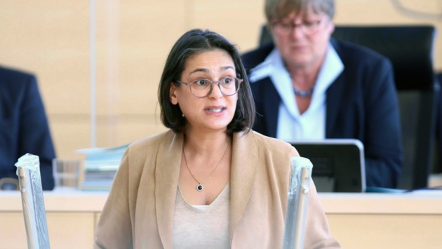 Die SPD-Abgeordnete Serpil Midyatli hält eine Rede im Plenarsaal des Schleswig-Holsteinischen Landtages.